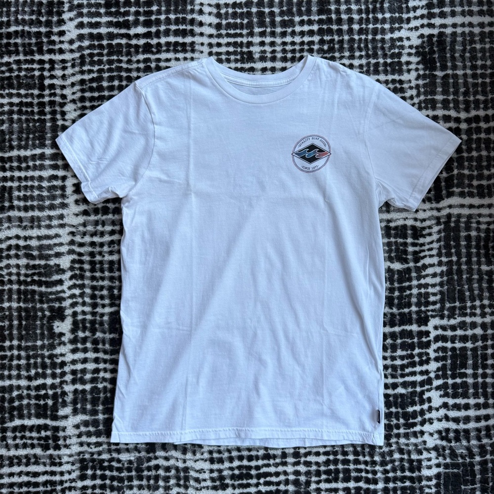 BRAND NEW “Billabong” surf tee